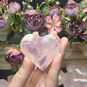 Cristal piedras curativas corazón alta calidad cuarzo rosa corazón natural cuarzo rosa corazón hecho a mano bonita forma - Product Image 3