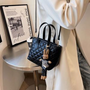 New Fashion Trend Ladies Luxury Pu Leather Handbags Ladies Full <b>Belt</b> Casual Striped One-shoulder Handbags - Product Image 5