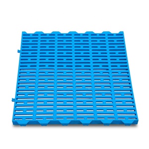 Plancher à surface lisse de bonne qualité, ne blessant pas les porcs Sols en plastique porcins personnalisés - Product Image 4