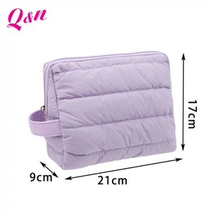 Bolsa de viaje ecológica de gran capacidad personalizada del fabricante para organizador de artículos de tocador, bolsa de cosméticos de nailon ligera con asa con cremallera para - Product Image 5