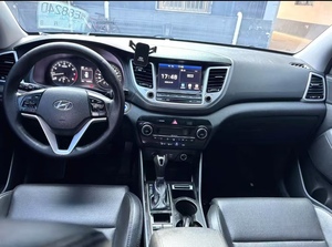 Auto Usate <span class=keywords><strong>Hyundai</strong></span> <span class=keywords><strong>Tucson</strong></span> <span class=keywords><strong>2015</strong></span> 2016, SUV a Benzina 2.0L 150CV, SUV Compatto Ibrido, Cambio AMT a 6 marce, Guida a Sinistra - Product Image 6