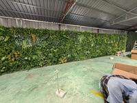 Mur végétal artificiel, mur de fond, plantes vertes bioniques, combinaison de fausses fleurs, gazon artificiel, aménagement paysager intérieur