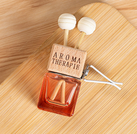 Bouteille de parfum de voiture de diffuseur d'huiles essentielles carrées de 8ml avec des clips