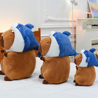 Vente en gros Chapeau de requin Kawaii Capybara de Noël Animal en peluche Jouet Poupée Enfants Cadeau d'anniversaire Oreiller en peluche