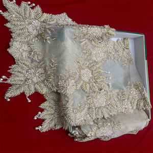 ชุดผ้าปูโต๊ะสีทองแวววาวทำด้วยมือผ้าปูโต๊ะสีเบจปักลายคริสต์มาส - Product Image 4