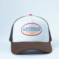 Tissu en coton de haute qualité Logo brodé Casquette de camionneur élégante à 5 panneaux pour homme