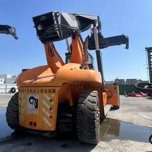 รถยกตู้คอนเทนเนอร์มือสองคุณภาพสูง Kalmar Reach Stacker รุ่น DRF450 DRG450 DRT450 ขนาด 45 ตัน พร้อมเครื่องยนต์ Cummins สำหรับการจัดการตู้คอนเทนเนอร์ - Product Image 4