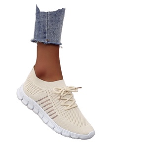 Zapatillas deportivas informales para mujer, suela plana de malla tejida voladora para Primavera/Verano, zapatillas de correr antideslizantes de PVC transpirables con cordones profundos - Product Image 3