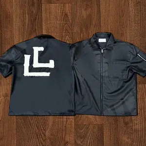 Özel logo OEM ve ODM aplike nakış yama logosu boxy deri Vintage T shirt kısa kollu zip up ceket mens