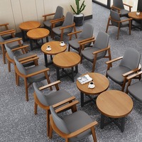 Ensemble de mobilier de restaurant contemporain : banquette en PU avec tables et chaises en bois massif pour café et salon de thé