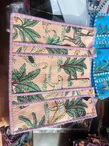 Sac fourre-tout indien en coton matelassé fait main, imprimé en blocs, mode féminine, réversible, grand sac de shopping - Product Image 3