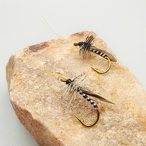 NUEVAS Moscas Secas Caddis Premium OEM Hechas a Mano con Plumas y Imitaciones <span class=keywords><strong>de</strong></span> Gusano <span class=keywords><strong>de</strong></span> <span class=keywords><strong>Seda</strong></span> y <span class=keywords><strong>Polilla</strong></span> para Pesca en Agua Dulce - Product Image 2