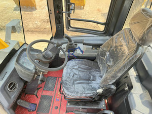 Chargeuse sur pneus Liugong 856H 862H d'occasion, 5 tonnes, avec moteur, pompe et boîte de vitesses, roulement et moteur, modèle 2024, à vendre - Product Image 5