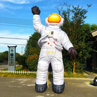Grande installation artistique gonflable lumineuse en forme d'astronaute, thème spatial, pour exposition scientifique, décoration d'événements en plein air