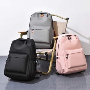 Mochila Deportiva Casual Antirrobo de Diseño Europeo Popular Personalizada, Mochila de Negocios Impermeable con Múltiples Bolsillos y USB - Product Image 4
