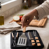 Kit d'Outils de Barbecue 2/3/4 Pièces: Fourchette, Couteau, Spatule, Pinces en Acier Inoxydable avec Manche en Bois et Sac de Rangement