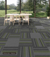 Le tapis en nylon de couleur unie d'anti-inflammabilité couvre les matériaux de décoration de couverture de plancher de support de PVC de 50cm