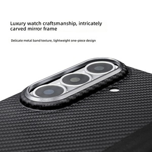 Funda Protectora Magnética de Fibra de Carbono para Fold 8 Ultra, con Carga Inalámbrica, de Lujo, Resistente a Impactos y Antihuellas - Product Image 3