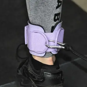 Cinturini alla caviglia regolabili in microfibra di vacchetta con Logo personalizzato cinturini alla caviglia da palestra per cinturini alla caviglia per macchine via cavo