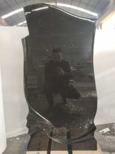 Lapidi in Granito Nero Assoluto Stile Europeo Personalizzate, Monumenti Funerari Intagliati a Mano, Lapidi Commemorative per Esportazione - Product Image 1