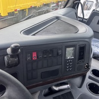 Самосвал Sinotruk Howo A7, б/у, 6x4, 10 колес, леворульный, с механическим управлением