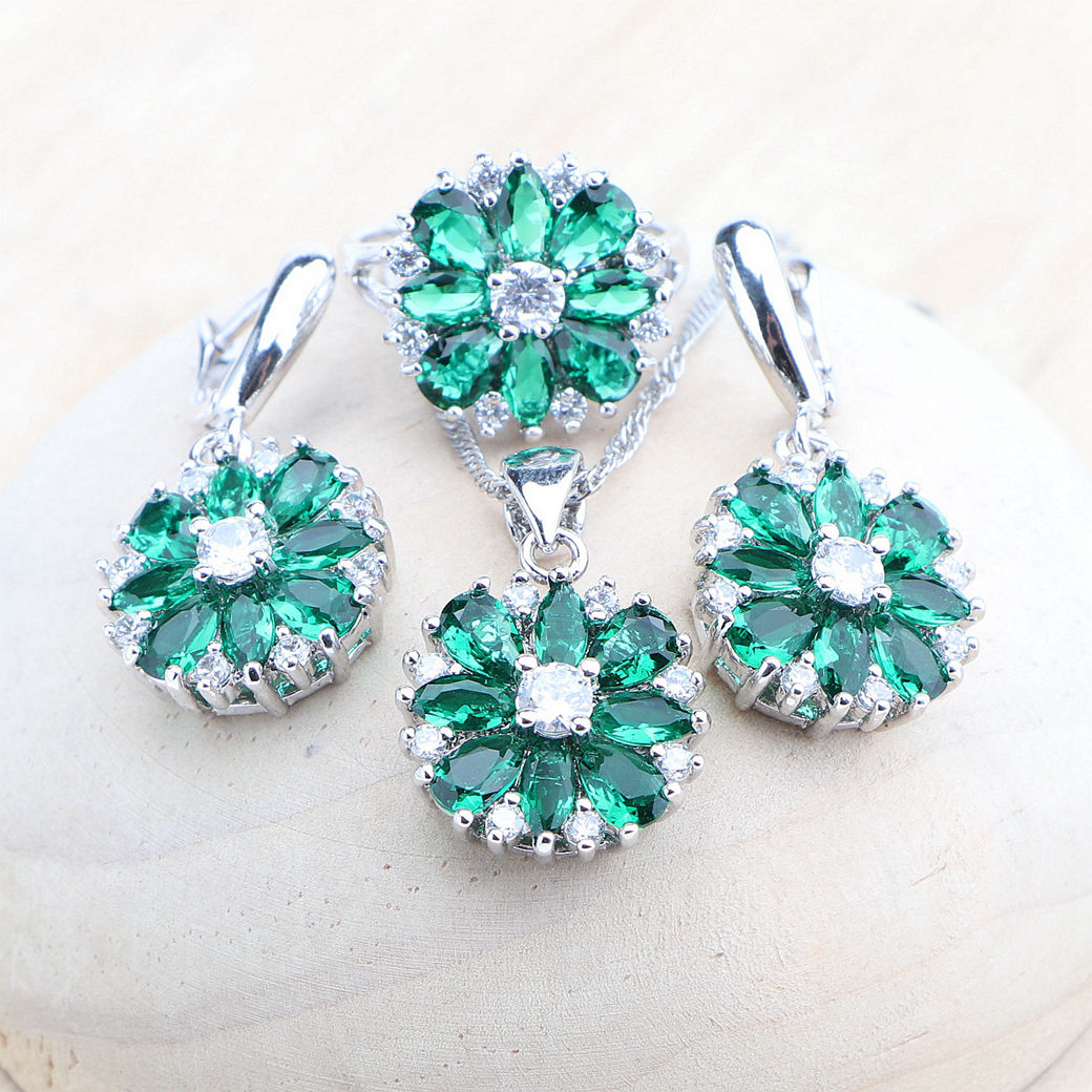 สีเขียว