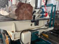 Scie à ruban verticale puissante pour la coupe de rondins de bois