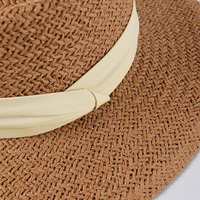 Vente en gros de chapeaux de paille pour femmes été surdimensionné soleil naturel herbe seau pliable Panama personnalisé OEM canotier de luxe personnalisé