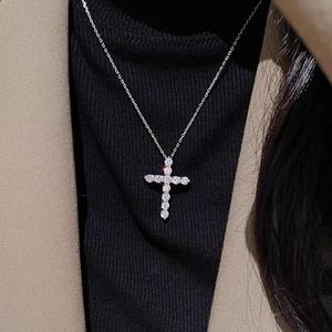 Collier en argent pur S925 pour femmes, entièrement serti de diamants, en forme d'éventail, pendentif en dentelle, aile de papillon, design tendance, niche, luxe léger, exquis - Product Image 3