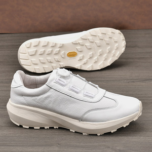 Chaussures de marche pour hommes en cuir véritable, bout rond, fermeture à boucle, semelle extérieure en caoutchouc respirante, chaussures décontractées blanches - Product Image 3