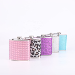 Olla de vino con incrustaciones de diamantes de acero inoxidable, Mini botella de vino portátil de 8oz, botella de espíritu blanco para mujer - Product Image 3