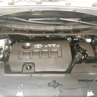Toyota Corolla d'occasion 2009, toit ouvrant, spéciale 1.6L automatique GL, toutes options, berline confort, pour acheteur de Vladivostok
