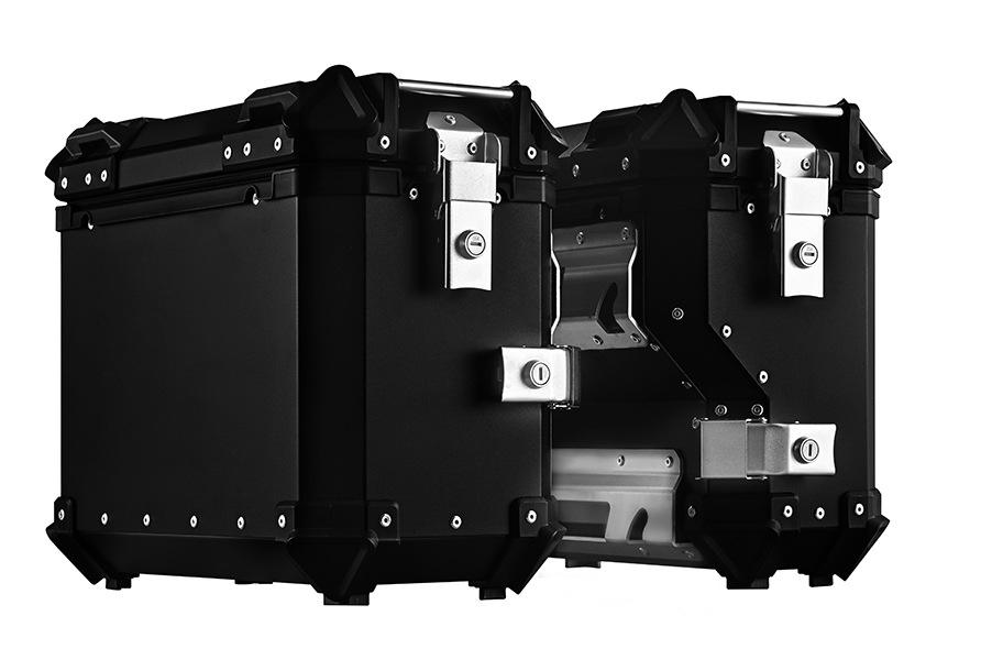 สเกิร์ตข้างขวา - สีดำด้าน