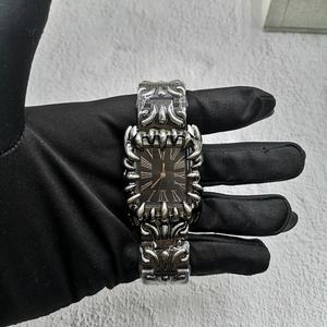 Alabaster Claw Design Gothic Y2K Retro Style Alloy <b>Quartz</b> <b>Watch</b> for Fashion <b>Men</b> and Women European American Trendy - Product Image 5