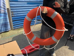 ÉQUIPEMENT D'ÉCONOMIE MARINE 2.5KG SOLAS APPROUVÉ BAGUE DE BOUÉE DE VIE MARINE BOUÉE DE <span class=keywords><strong>SAUVETAGE</strong></span> RÉFLÉCHISSANTE BOUÉE DE <span class=keywords><strong>SAUVETAGE</strong></span> - Product Image 4