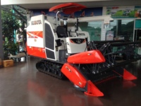 Haute Qualité Machine Agricole kubota DC70-G moissonneuse-batteuse à riz avec grand réservoir