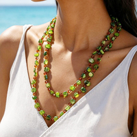 Collier multi-couches de perles de coquillage vertes irrégulières avec perles intercalaires en pierre, longue chaîne perlée, style bohème forêt, bijoux pour femmes, colliers en pierre
