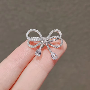 Broche de trébol de cuatro hojas de la suerte cristal verde esmeralda corazón perla acento delicado Pin de solapa para boda - Product Image 1