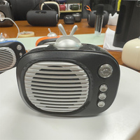 Kasinuo Nouveau Mini Haut-Parleur BT K5 Portable avec Microphone pour Extérieur et Maison