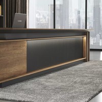 Scrivania Moderna Semplice in Rovere per Ufficio Commerciale con Tavolino Laterale Modello 8601 per Supervisore, Manager, Capo