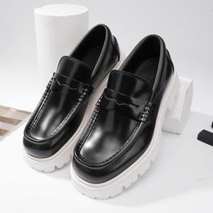 Nouvelles Chaussures en Cuir Imperméables pour Hommes - Bottes Chukka à Semelle Épaisse Faites à la Main, Chaussures Décontractées Rehaussantes - Product Image 4