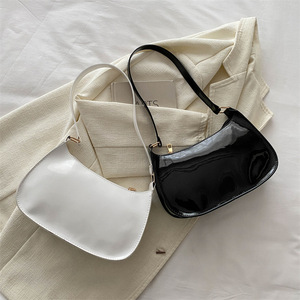 Elegante Borsa a Spalla in Pelle PU con Finitura Lucida, Perfetta per il Pendolarismo Quotidiano <span class=keywords><strong>e</strong></span> Eventi Serali, Rosa Bianco <span class=keywords><strong>Rosso</strong></span> <span class=keywords><strong>Nero</strong></span> Rosa Antico - Product Image 3