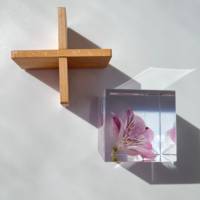 Fleur violette véritable préservée personnalisée dans un bloc acrylique pour la décoration intérieure, vente en gros