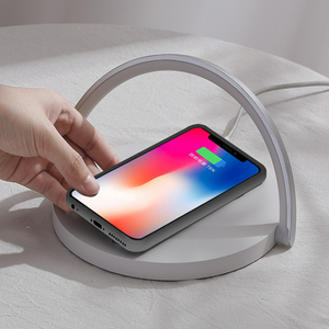 Portatif <span class=keywords><strong>A</strong></span> MENÉ <span class=keywords><strong>La</strong></span> Lumière De Nuit avec le Qi Sans Fil Chargeur de Téléphone Portable pour xiaomi Chargeur Sans Fil avec Lampe - Product Image 1