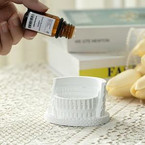 Aceite Aromático Rome Arena en Frasco <span class=keywords><strong>de</strong></span> Vidrio, Aroma Fresco y Ecológico <span class=keywords><strong>de</strong></span> Larga Duración, Diseño Moderno y Lujoso, Regalo para el Hogar, Dormitorio o Festividades - Product Image 4