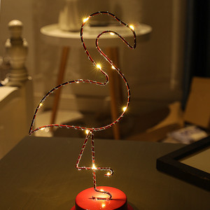 Hot bán nivelty phong cách hiện đại Flamingo <span class=keywords><strong>LED</strong></span> ánh sáng đèn bàn động vật hình dạng chuyển đổi Powered trang chủ phòng khách Đảng trang trí - Product Image 3