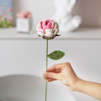 Bouquet de fleurs artificielles tricotées à la main de 33 cm, dégradé de couleurs, roses pointues en fil de laine simulé, fleurs éternelles