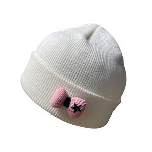 Bonnet personnalisé en polyester tricoté pour enfants pour l'automne et l'hiver Bonnet chaud brodé en 3D pour les voyages d'affaires à la plage - Product Image 5