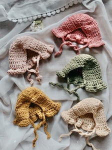 Accessoire de barboteuse de crochet de fil naturel de poupée de <span class=keywords><strong>Minikane</strong></span> douce vintage avec le bonnet - Product Image 5