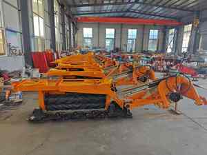 Fournisseur d'usine, tondeuse <span class=keywords><strong>à</strong></span> disques rotative <span class=keywords><strong>à</strong></span> trois points d'attelage, 1,67 <span class=keywords><strong>à</strong></span> 2,86 mètres, pour la pelouse, le foin, avec conditionneur, coupe-alfalfa, moissonneuse - Product Image 5